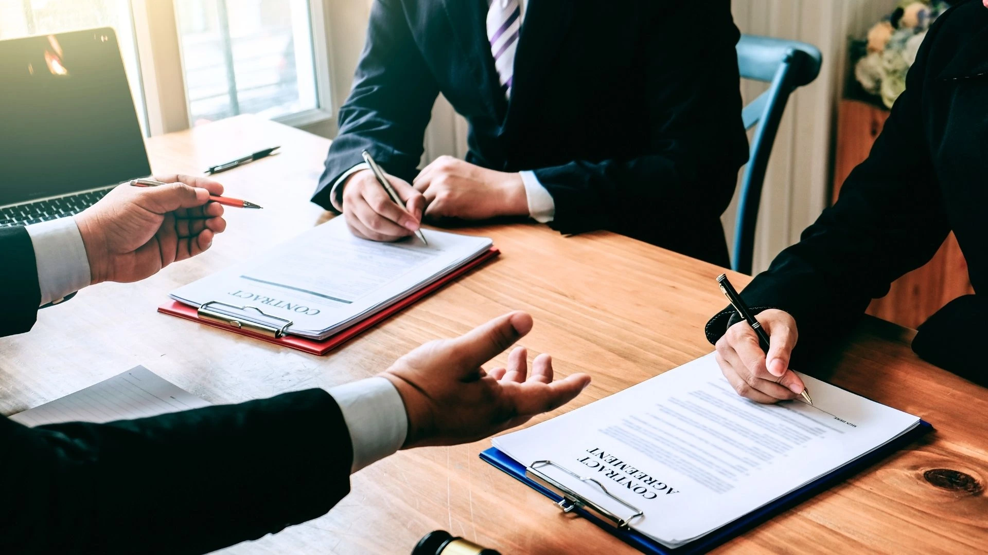 How Legal Support Helps HR Managers Stay Compliant and Confident - HR Legal Experts